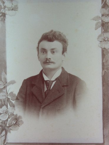 1900-Christian-Köhl-SenSen.jpg