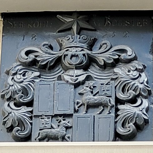 Wappen am Wohnhaus der Köhl's am Casinoplatz 1 Chur